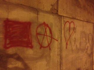 carré rouge anarchie
