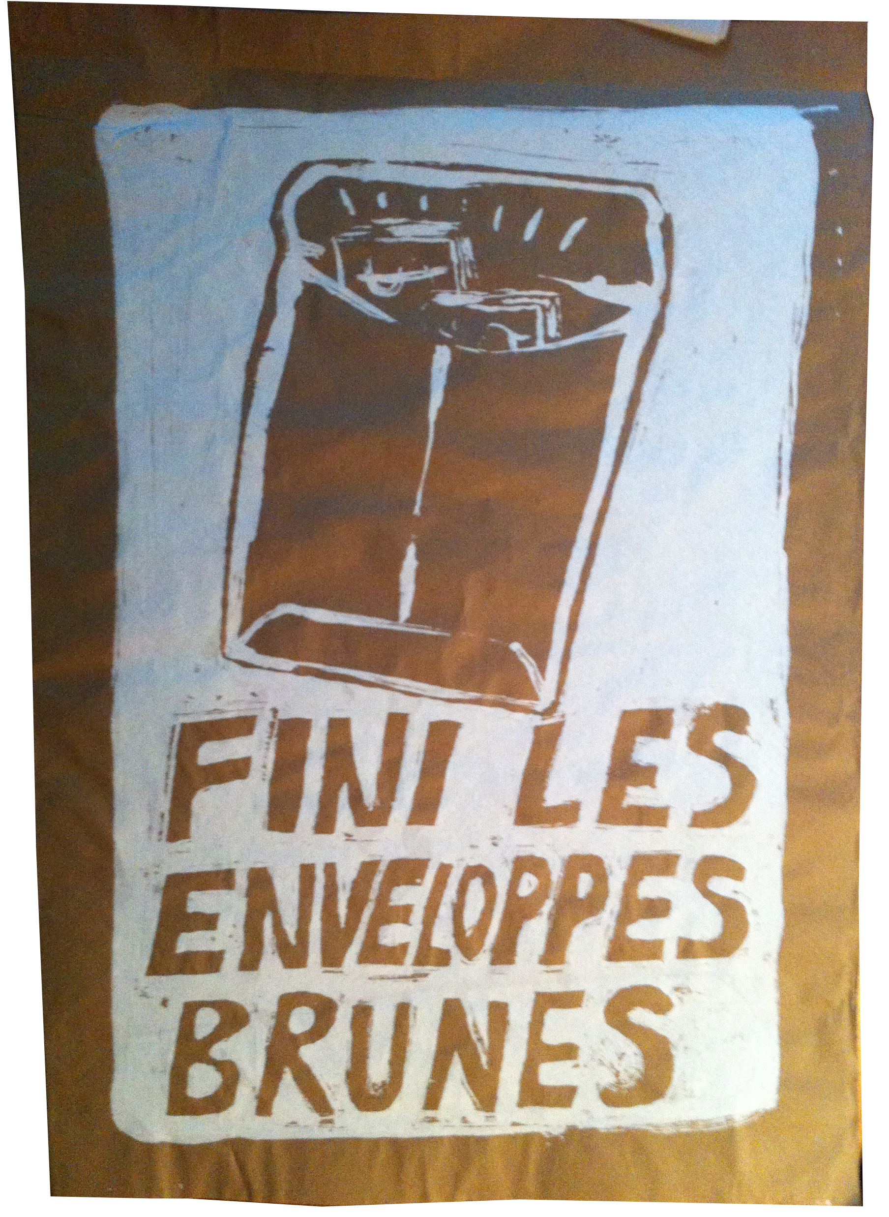emr_fini_envelopes_brunes